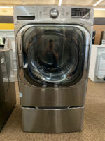 LG 9.0 cu. ft. Mega Capacity Electric Dryer w/ TrueSteam?