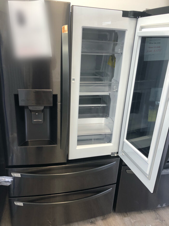 28 cu. ft. Smart wi-fi Enabled InstaView? Door-in-Door? Refrigerator