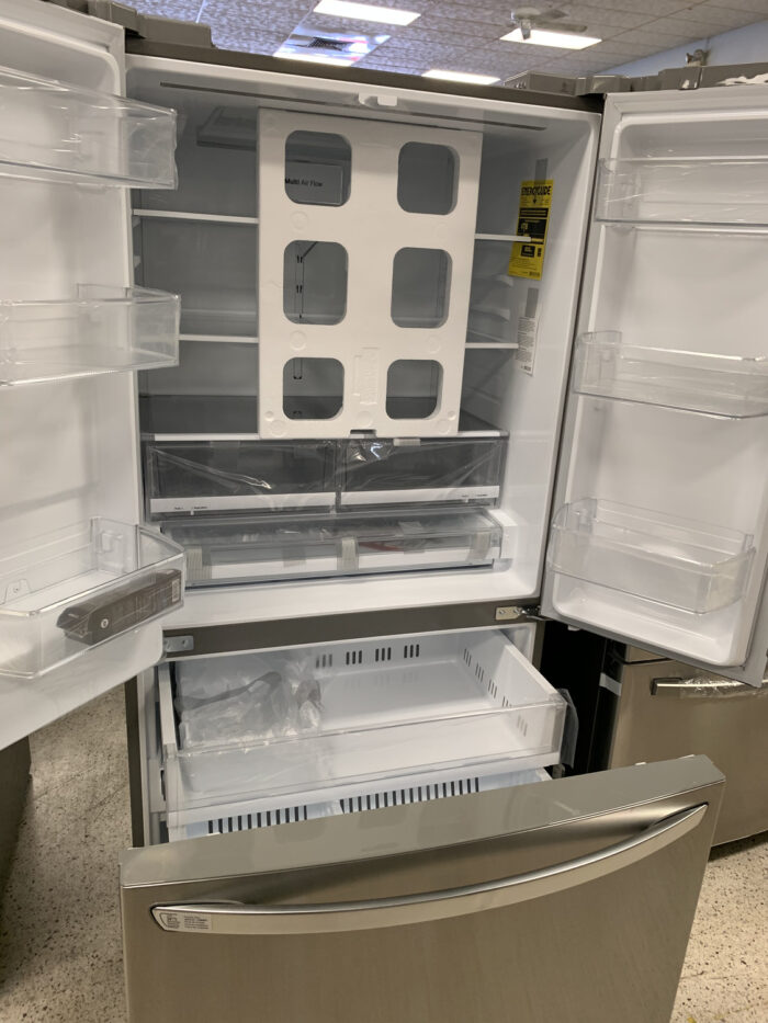 29 cu ft. French Door Refrigerator with Slim Design Water Dispenser